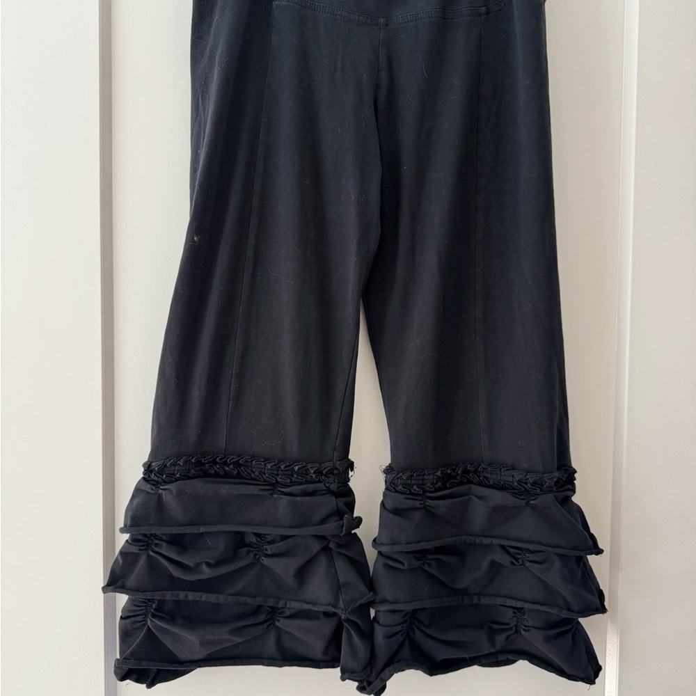 Ecogirl Black Ruffled Womens 3/4 Leggings